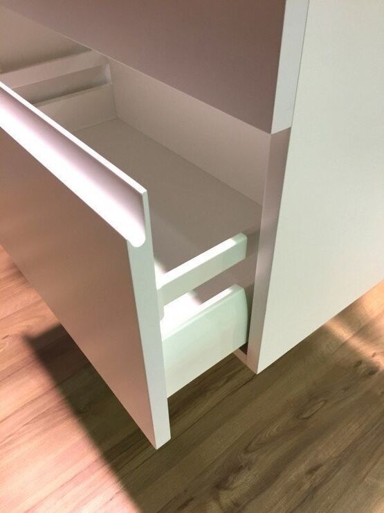  Plan double vasque en corian à meuble suspendu | 5051 FOX ATELIER - Meuble suspendu salle de bains