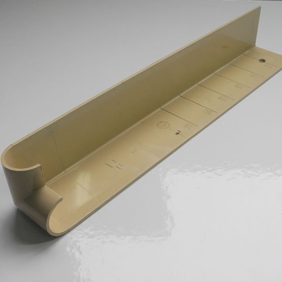 Planche de rive en PVC pour toitures en neuf ou rénovation | Planche de Rive UltraVentil  - produit présenté par FIRST PLAST