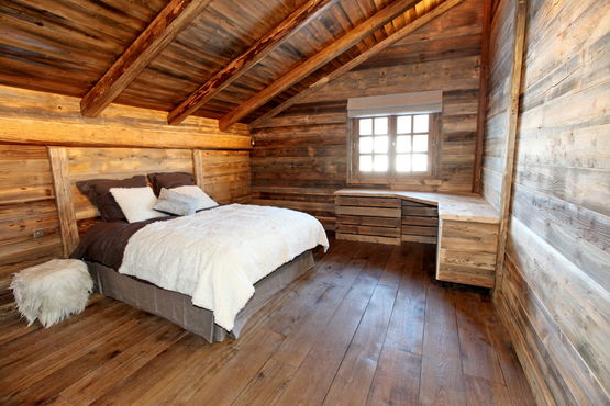Plancher en bois dur et noble essence chêne à aspect usé et déformé pour intérieurs | Campagne - ARBONY