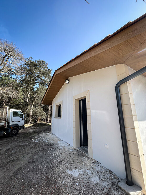  Planches de rive PVC à dilatation RIVEPRO Premium - Habillage pour débord de toiture