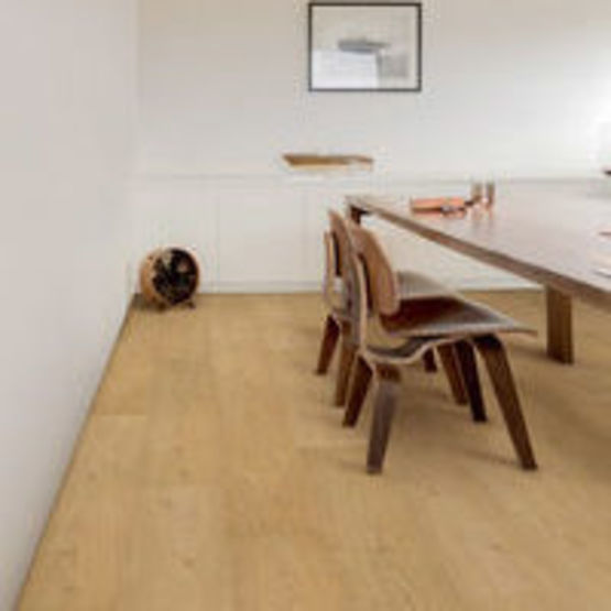 Planches longues en vinyle à structure bois authentique | Croissant F007 