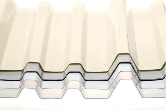 Plaque en PVC bi-orientée haute résistance EURO92  | RENOLIT Ondex - produit présenté par RENOLIT ALKORPLAN ROOFING PRODUCTS