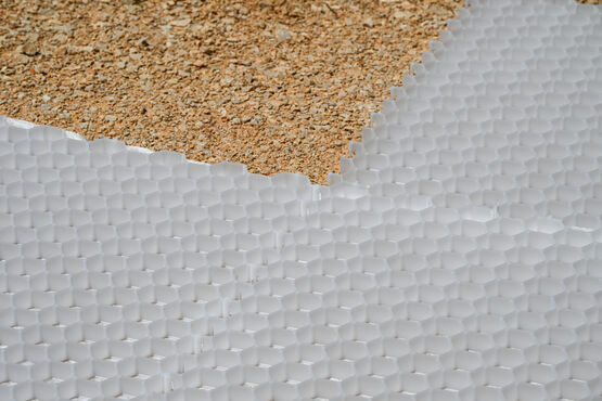  Plaque stabilisatrice pour graviers avec géotextile GRAVELSTAB® - Autres revêtements drainants