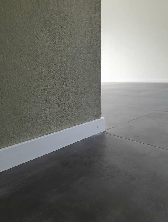  Plinthe de revêtement esthétique et polyvalente | bordina plinthe - PROFILSAGER AG