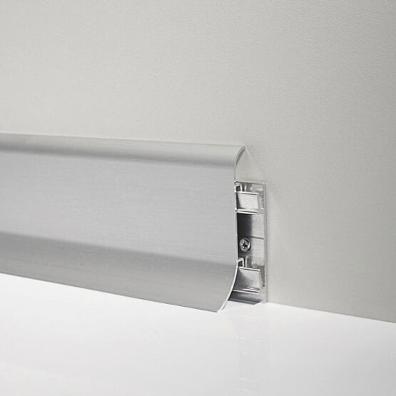 Plinthe en métal | METAL LINE 98 en aluminium anodisé passe-câbles