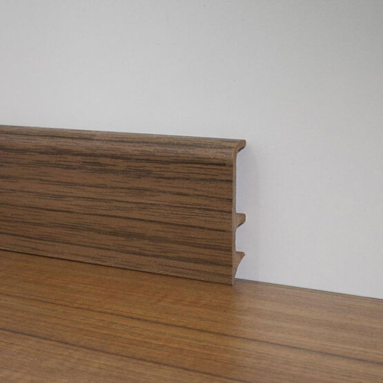 Plinthe en PVC expansé | PVC LINE 8603 résistante aux chocs pour parquets et sols stratifiés