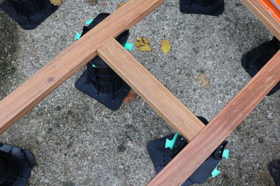 Plots autonivelants EASIO® pour lambourdes  - Plots pour terrasses