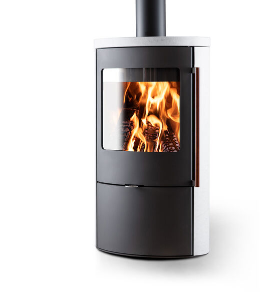 Poêle à bois ovale tout en acier, en céramique (3 au choix) ou en pierre Ollaire | Carino Max  - produit présenté par BEST FIRES