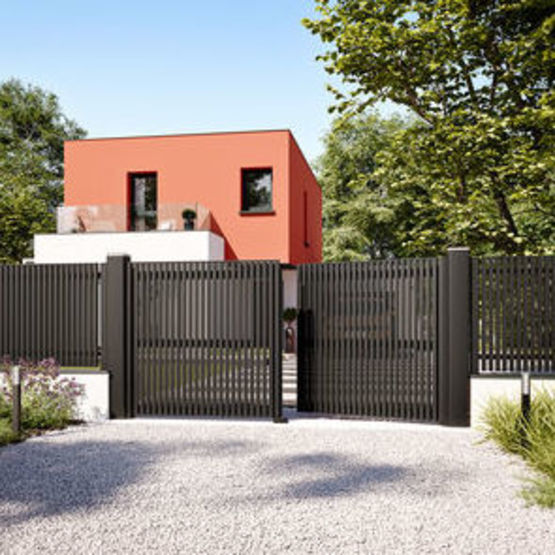 Portail à tasseaux en aluminium | GANIT - produit présenté par KOSTUM  MAISON CADIOU