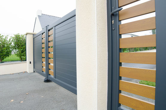 Portail aluminium à ouverture manuelle ou motorisée | Diskar - produit présenté par KOSTUM (GROUPE CADIOU)