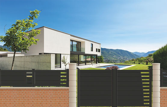  Portail aluminium aux lignes épurées en version battante ou coulissante  | Portail alu design RASPAIL - ROTH