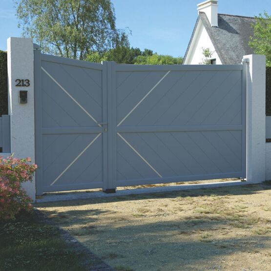 Portail aluminium coulissant ou battant 2500 - produit présenté par SEPALUMIC