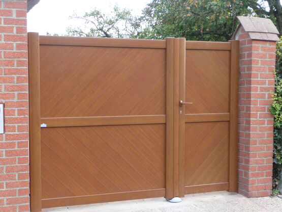 Portail aluminium Ton Bois | Collection Harmonie - produit présenté par TSCHOEPPÉ