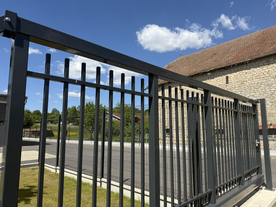  Portail autoportant I Solano CXC® manuel - EUROFENCE