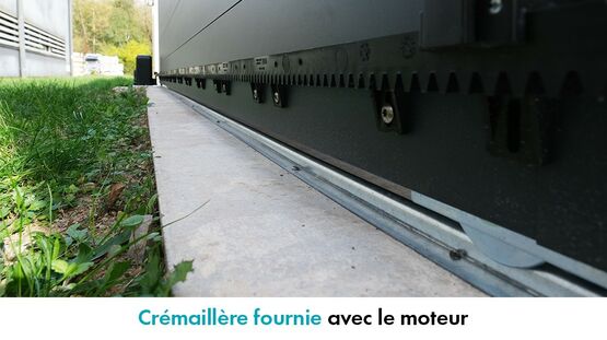  Portail coulissant plein standard aluminium | ABS SAS - Portails aluminium