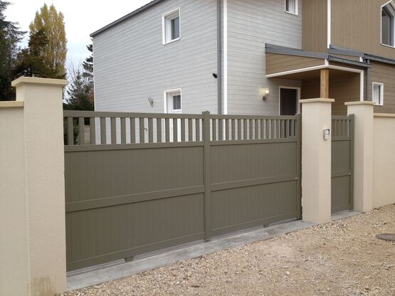  Portail en aluminium | Collection Harmonie - Portails aluminium