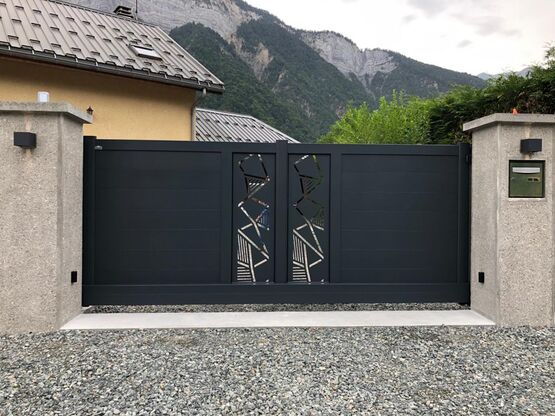  Portail en aluminium | Collection Modernité - Portails aluminium
