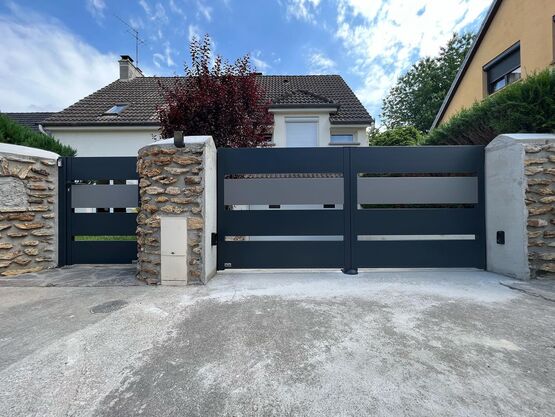 Portail en aluminium design | Collection Modernité - produit présenté par TSCHOEPPÉ