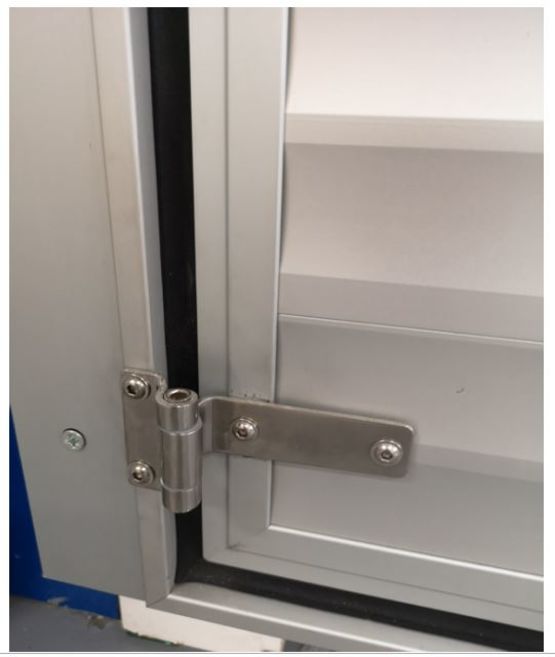 Portail et portillon étanche anti-inondation | ACQUASTOP BASIC SWING - produit présenté par 2 L'EAU PROTECTION