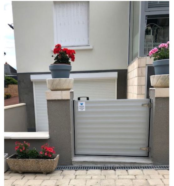  Portail et portillon étanche anti-inondation | ACQUASTOP BASIC SWING - 2 L'EAU PROTECTION