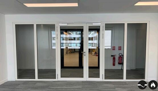  Porte battante 1 vantail / 2 vantaux en aluminium à rupture de ponts thermiques pare-flamme - EI60 | Gamme AluTeq - ERIBEL