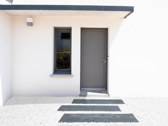 Porte d&#039;entrée Arctique Gris RAL 9007 Vue extérieure | Aluminium Empreinte®