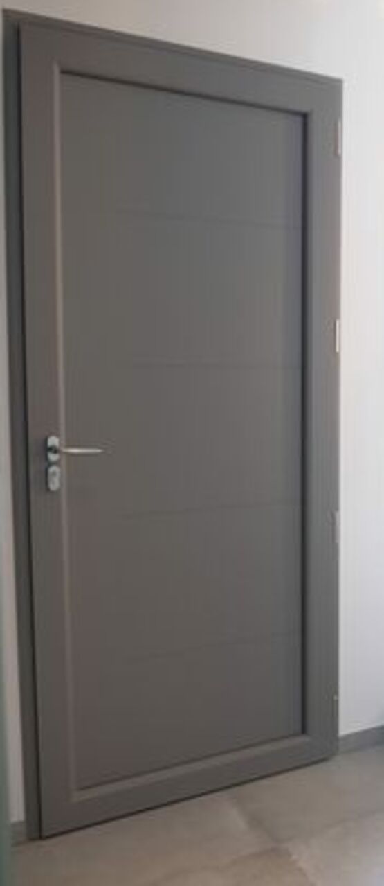 Porte d&#039;entrée en aluminium | Arctique - produit présenté par PASQUET MENUISERIES
