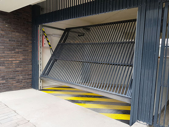  Porte de garage accès parking barreaudée | DOORMATIC-BAR - ATIMATIC GROUP - ATI PRODUCTIONS