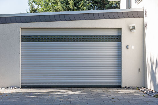  Porte de garage enroulable en aluminium | Masterlis  - PROVELIS