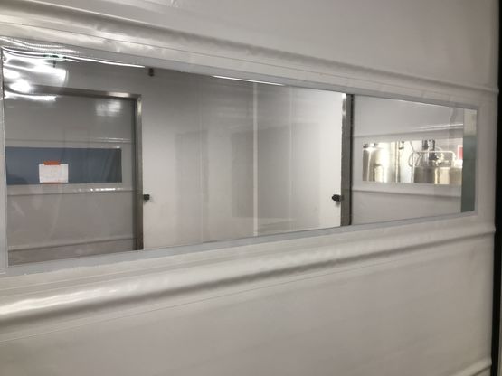 Porte rapide à enroulement 100% modulable | PLANECLAIR PE100 et PE100 + - produit présenté par SAFIR