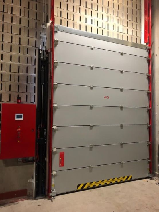  Porte sectionnelle acoustique sur mesure | NOISE LOCK 36 dB - WINLOCK SYSTEMS SARL