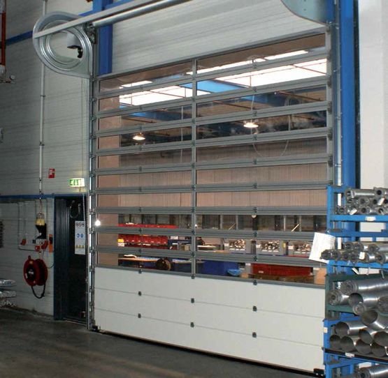 Porte sectionnelle industrielle isolée | Novodoor Thermo - produit présenté par NOVOFERM INDUSTRIE