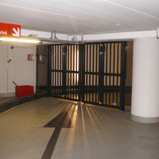 Portes accordéon automatiques avec ou sans ventilation barreaudée | SAFIR W724 - SAFIR