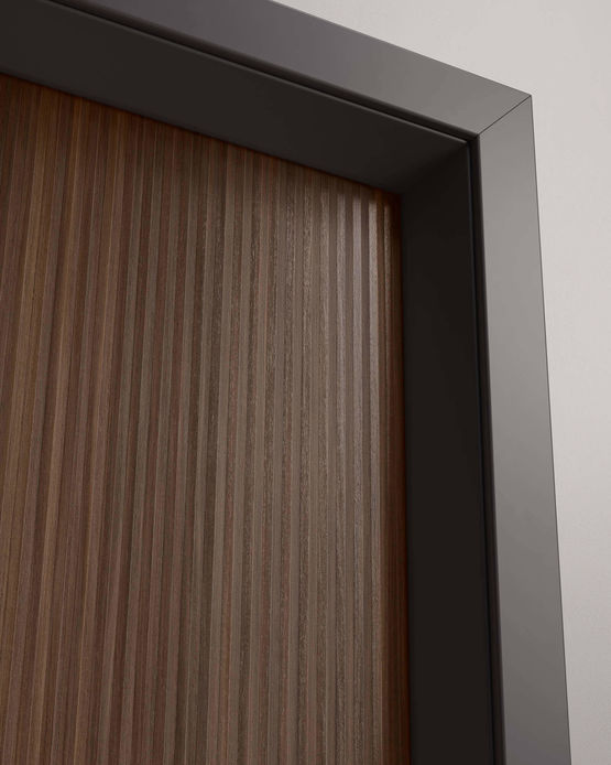 Portes battantes en stratifié avec cadre à lamelles | CLIMB - produit présenté par GAROFOLI