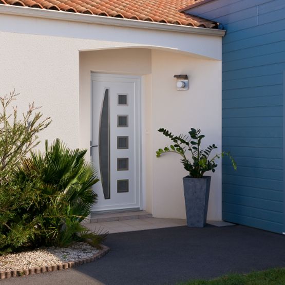 Portes d’entrée PVC à panneau décoratif | Batistyl Habitat - BATISTYL HABITAT