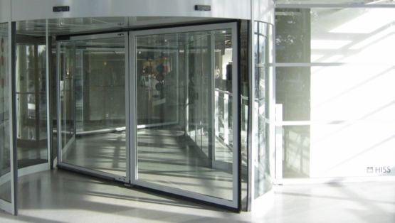 Portes tournantes pour grande capacité de passage | Twintour - produit présenté par BOON EDAM FRANCE