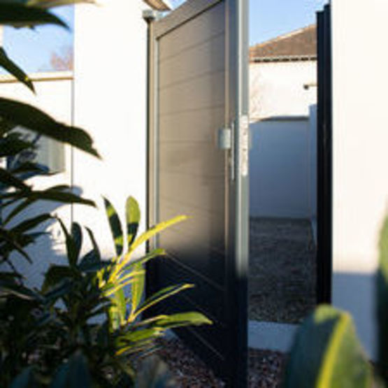  Portillon en aluminium lame pleines | ANAE - Portillons aluminium