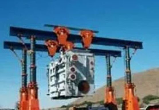 Portique hydraulique à mâts télescopiques capacité jusqu’à 800 tonnes - produit présenté par IMS (INTER MANUTENTION SYSTÈME)