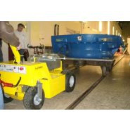  Pousseur électrique compact charge jusqu’à 2.5 tonnes gamme PR | IMS France  - Equipement mobile de chantier