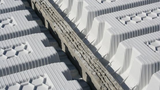  Poutrelle béton avec étais pour plancher haut  | LX12 - KP1