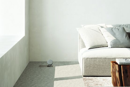  Prise de courant murale ou au sol à clapet en laiton  | Prise clapet - Gammes d'appareillage (interrupteurs, commandes, prises, etc.)