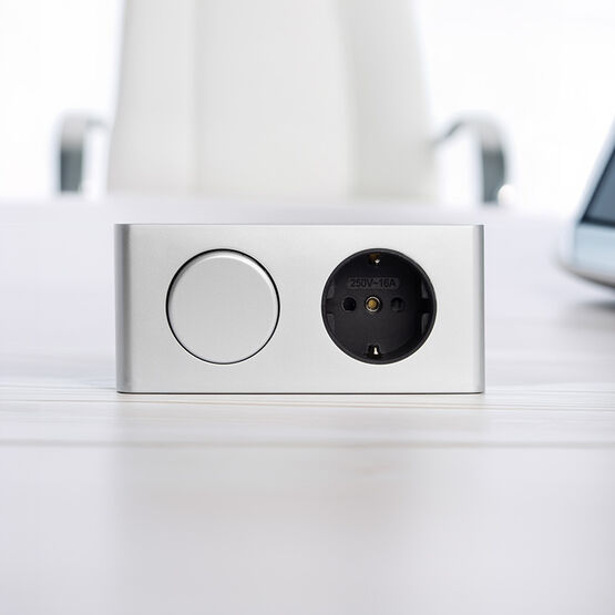  Prises électriques et interrupteurs pour l’intégration dans le mobilier | Kombibox  - HLT SP. Z O.O.
