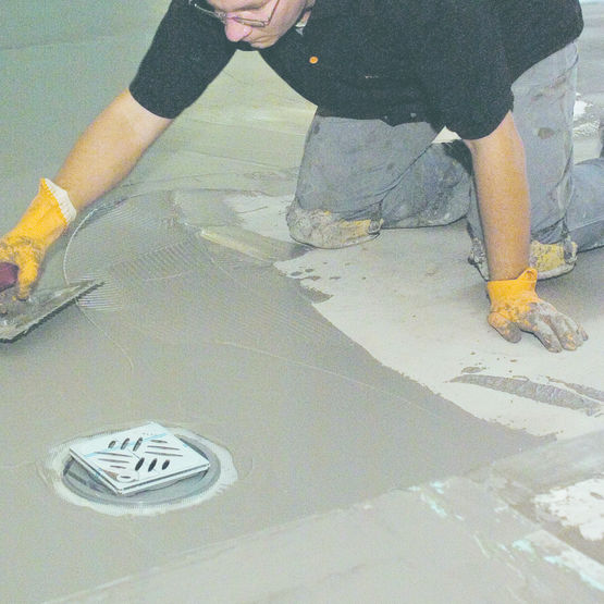 Étanchéité liquide sous carrelage – Matières et Béton