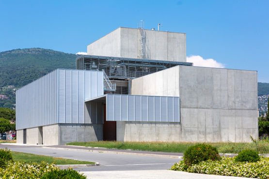 Profil peigne extrudé en aluminium 6060 T6 | LOOK BUILDING LBP2U.8816  - produit présenté par LOOK MÉTAL