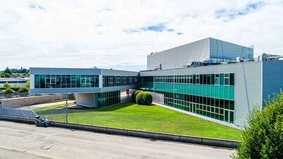  Profil sinusoïdal en aluminium pour bardage de façades - ALUBEL SPA