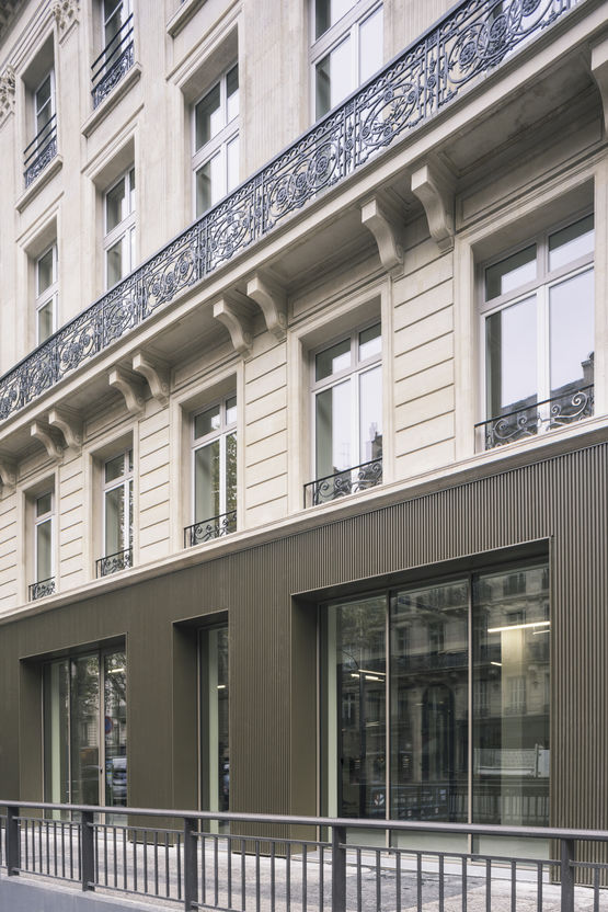 Profilé en aluminium extrudé | LOOK BUILDING  LBC 243.3219 - produit présenté par LOOK MÉTAL