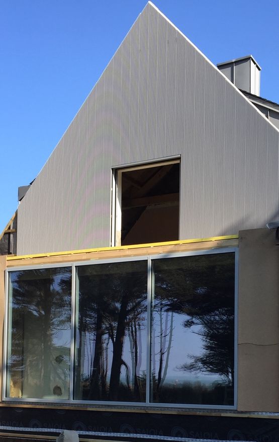 Profilé peigne aluminium extrudé pour habillage de façade | LOOK BUILDING Réf. LBP.213.6415 - produit présenté par LOOK MÉTAL