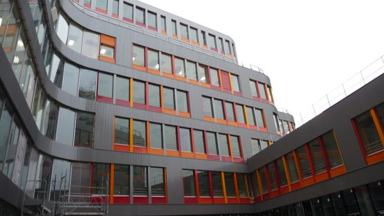  Profilé peigne extrudé aluminium alliage 6060 | LOOK BUILDING LBP.224.200 sof - Profilés métalliques