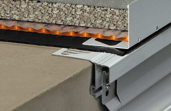 Profilé perforé pour balcons et terrasses sur plots | Schlüter-BARA-RWL - SCHLÜTER SYSTEMS