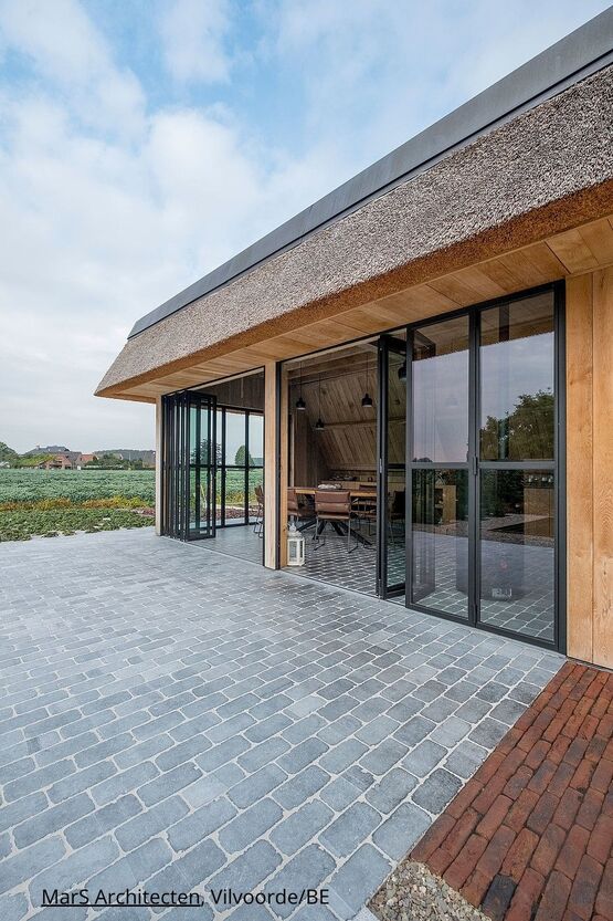  Profils pour porte extérieure coulissante ou accordéon de grandes dimensions | Porte accordéon et coulissante - JANSEN - DESCASYSTEM